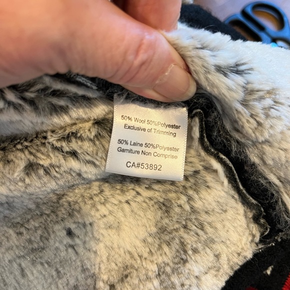 Like New ISLANDIC DESIGN beautiful coat/jacket sz M $350 - Picture 10 of 16